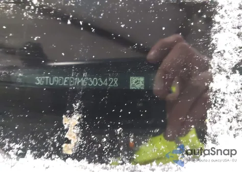 2021 GMC Sierra 1500 4Wd Short Box Slt z USA, uszkodzony, nr VIN 3GTU9DED1MG303428